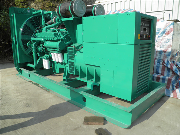 兴宁出租发电机 发电机组厂家：柴油发电机组的控制屏的作用是什么？