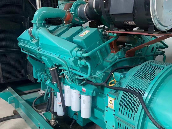 兴宁更换100kW柴油发电机组机油时，需要注意哪些事项？